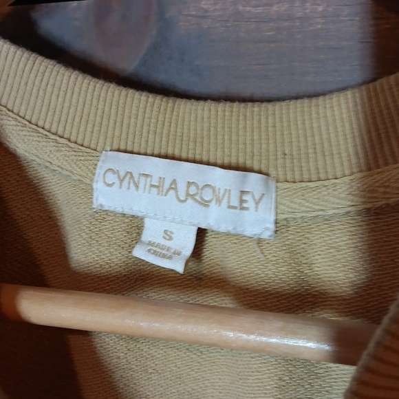 Cynthia Rowley Sweatshirt S puffed sleeve - Picture 3 of 6